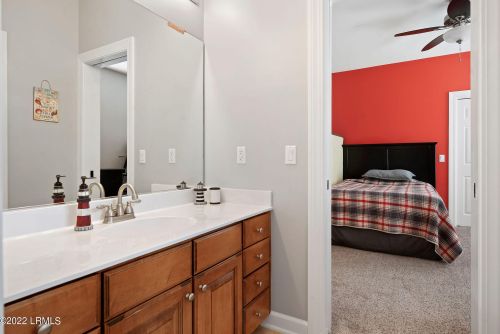 3 Meadowlawn Ln, Bluffton SC 29910-9538 exterior