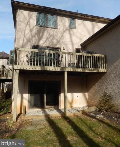 3 Oakmont Pl, Media PA 19063-2565 exterior