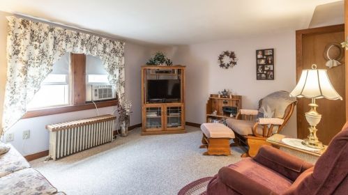 413 Danforth St, Taunton MA 02780-1642 exterior