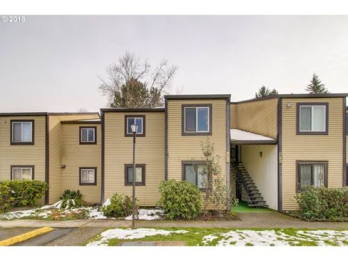 2710 138th Ave, Portland OR  97236-2877 exterior