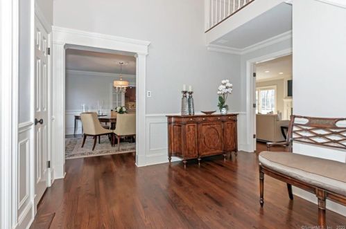 37 Dudley Rd, Wilton CT 06897-3508 exterior