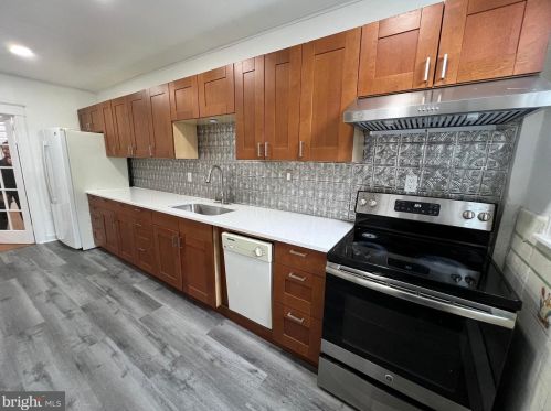 4243 Cottman Ave, Philadelphia PA 19149-1606 exterior