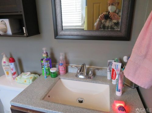 428 Smt Ave, Perth Amboy NJ 08861-2032 exterior