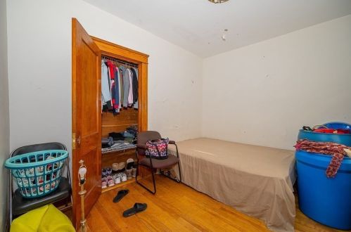 9 Caroline St, Worcester MA 01604-3854 exterior