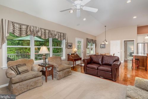 7136 Un Deposit Rd, Hummelstown PA 17036-9505 exterior