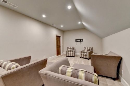 1311 Bridgewater Walk, Lithonia GA  30078-2086 exterior