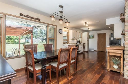 2569 Root Riv Pkwy, Milwaukee WI 53227-1849 exterior