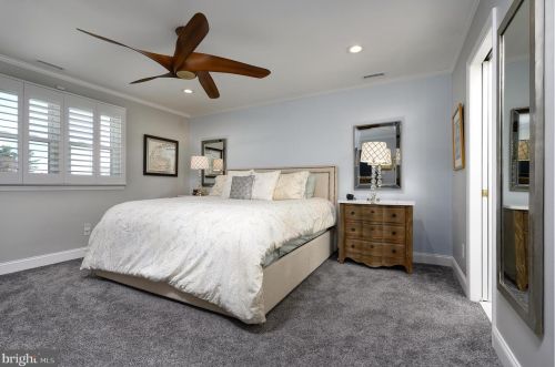 747 Bobwhite Ln, Huntingdon Valley PA 19006-2117 exterior