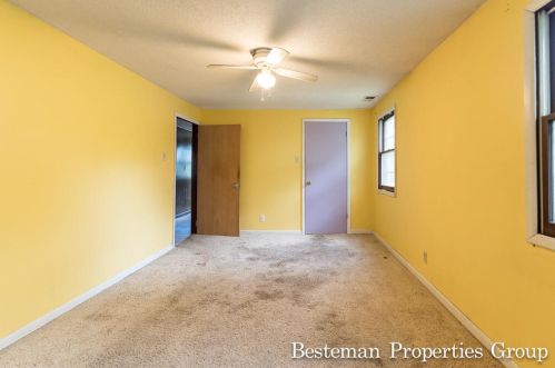 1121 Wilson Ct, Meskegon MI 49441-5150 exterior