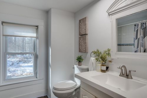 30 Lawrence St, Concord NH  03301-5313 exterior