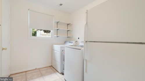 157 Pheasant Ln, Huntingdon Valley PA 19006-3105 exterior