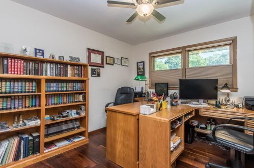 2569 Root Riv Pkwy, Milwaukee WI 53227-1849 exterior