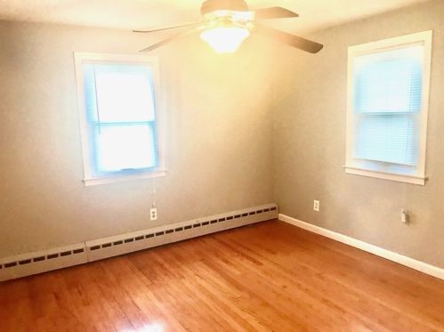 125 Sunrise Ter, Springfield MA 01119-2516 exterior