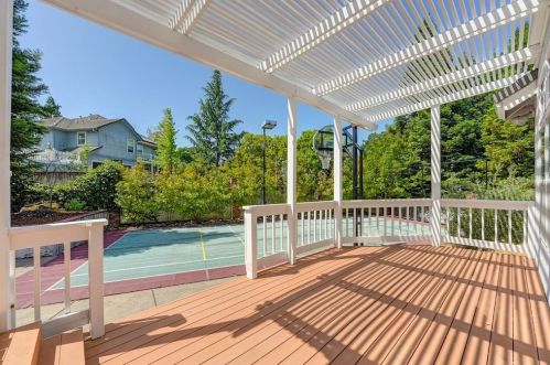 2327 Hartford Ct, Folsom CA 95762-5931 exterior