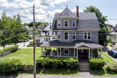 132 Pleasant Ave, Portland ME 04106-6226 exterior