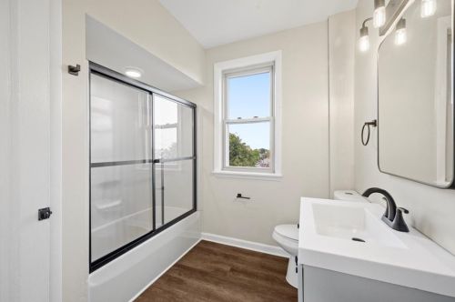 3262 Eastmont Ave, Pittsburgh PA exterior