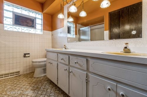 11256 Sacramento, Chicago IL 60655-2005 exterior