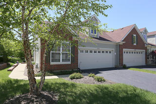 1511 Catalina Ln, Aurora, IL 60504-3712