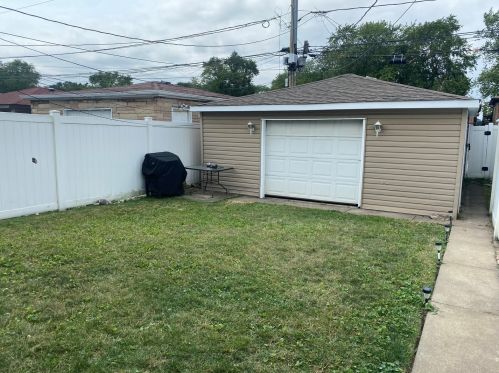 10318 Avenue, Chicago IL 60617-5934 exterior