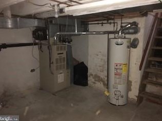 128 Fitzwater St, Philadelphia PA 19147-3408 exterior