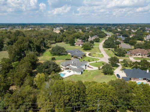 32731 Westminster Dr, Fulshear TX 77441-4098 exterior