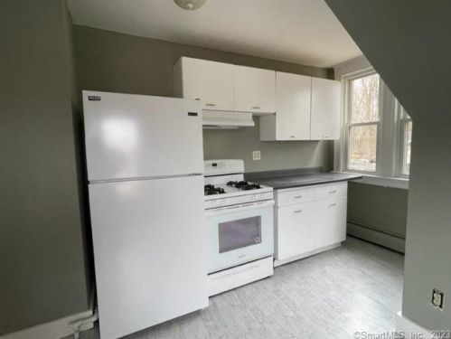 103 Reynolds St, Killingly CT 06239-2951 exterior