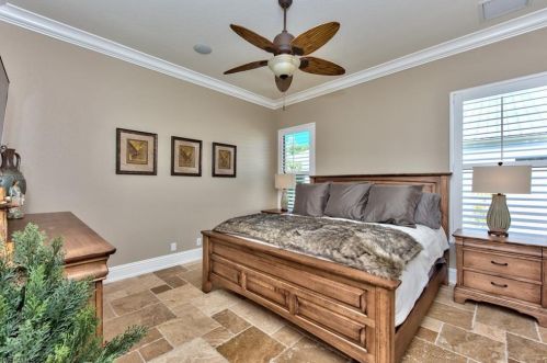 228 Sharwood Dr, Naples FL 34110-5722 exterior