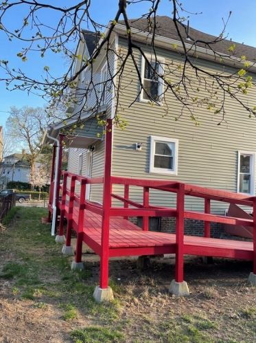 28 Wilmont, Springfield MA 01108-1823 exterior