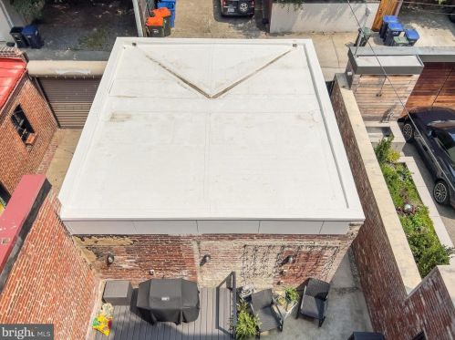 1713 S St, Washington DC  20020-4715 exterior