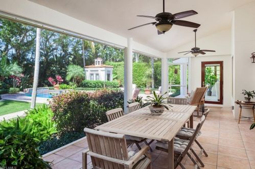 3232 Grn Dolphin Ln, Naples FL 34102-7916 exterior