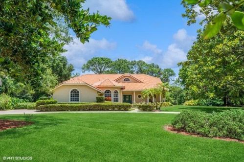 7912 Plantation Lakes Dr, Fort Pierce, FL 34986-3004