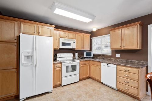 12325 Promenade, Saint Louis MO 63146-5029 exterior