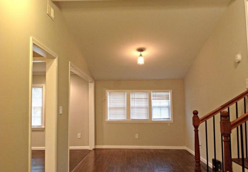 487 Aberdeen Dr, Atlanta GA  30318-6301 exterior