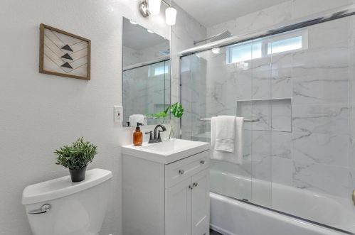 461 Abbott Ave, Milpitas CA 95035-2924 exterior