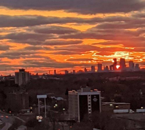 78 10th St, Saint Paul MN  55101-2206 exterior