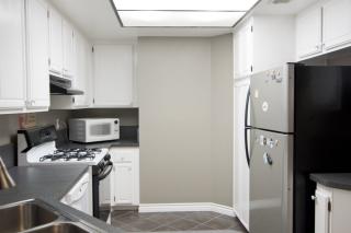 241 Mcafee Ct, Thousand Oaks CA  91360-2674 exterior