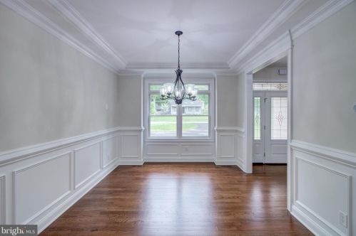 293 Riverside Dr, Princeton NJ 08540-4017 exterior