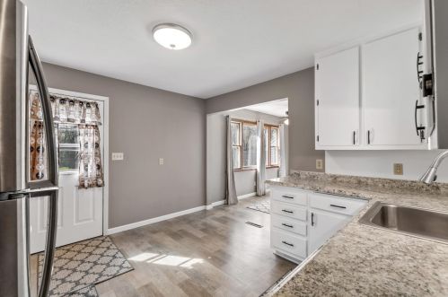 2580 17th Ave, Saint Paul MN  55109-1815 exterior