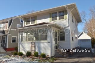 1924 2nd Ave, Cedar Rapids IA  52403-2333 exterior