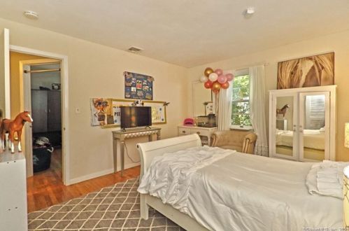 26 Dauria Dr, Seymour CT 06483-2305 exterior