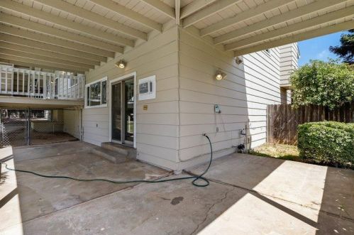 7217 Pne Grv Way, Folsom CA 95630-1952 exterior