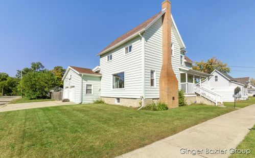 439 Riv St, Belding MI 48809-1964 exterior