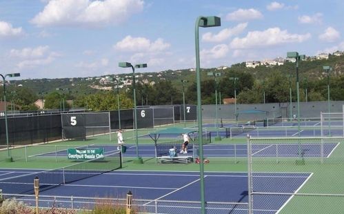 5406 Courtyard Dr, Austin TX 78730-5015 exterior