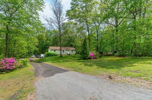 210 Geer Rd, Exeter CT 06249-2604 exterior