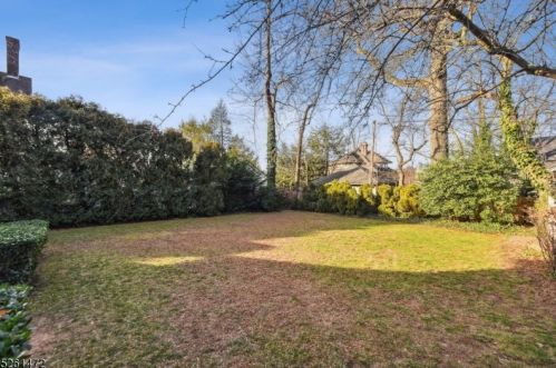 180 Christopher St, Montclair NJ 07042-4206 exterior