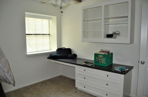 1805 Lk Dr, Huntsville TX 77320-0237 exterior