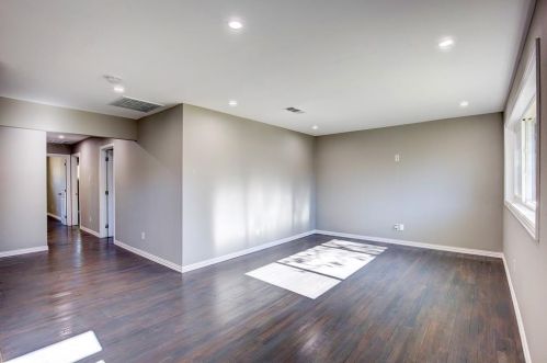 1426 Gillette St, Dallas TX 75217-1210 exterior