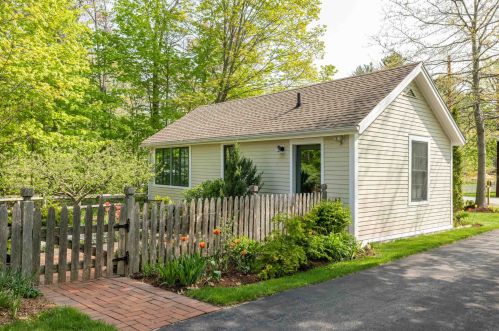 79 Mtn Rd, Concord NH 03301-6902 exterior