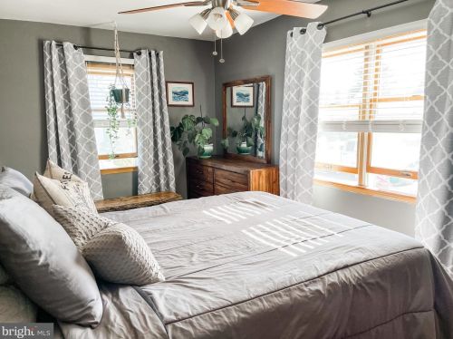 4107 Woodland Ave, Chester PA 19015-1626 exterior