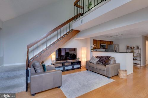 1611 Carriage House Ter, Silver Spring, MD 20904-2285